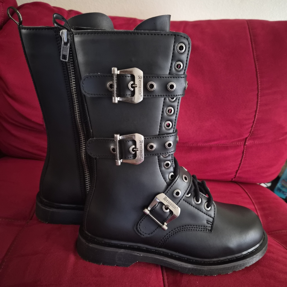 (SOLD) DEMONIA Bolt 330 Goth Boots